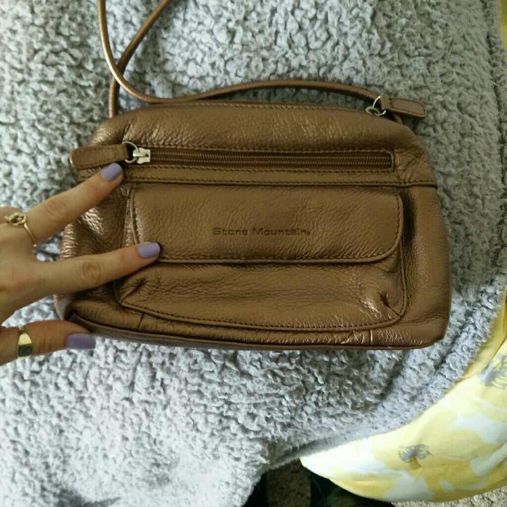 Purses - Picture 4 of 7